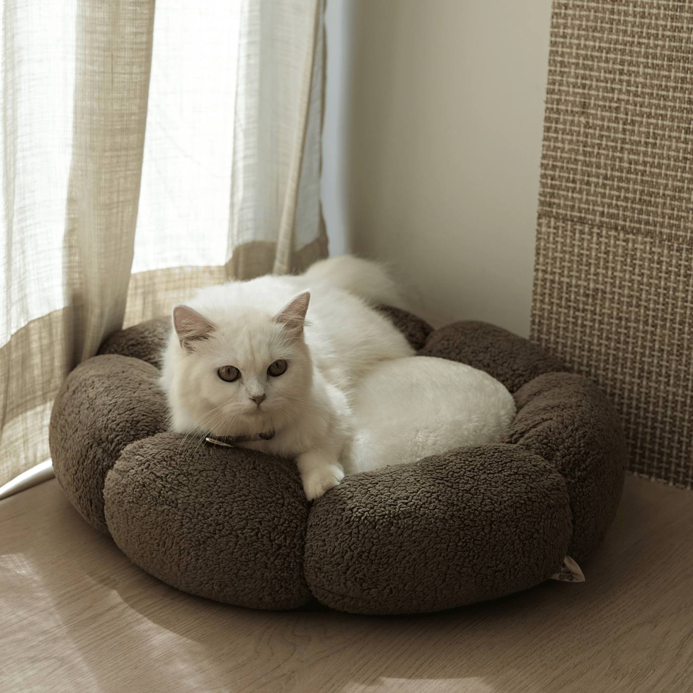 FLORA BED (TAN)